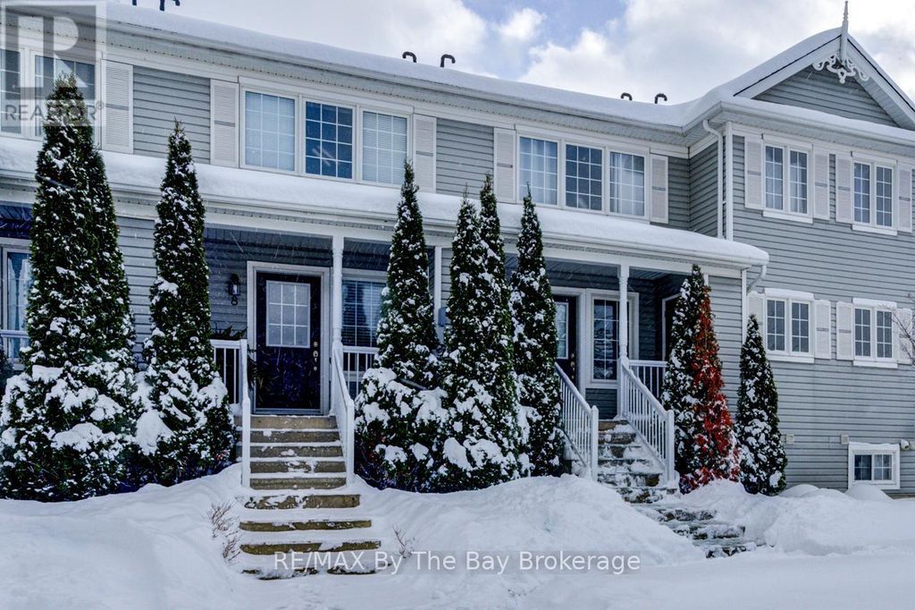 7 Royalton Collingwood, Ontario L9Y5K4