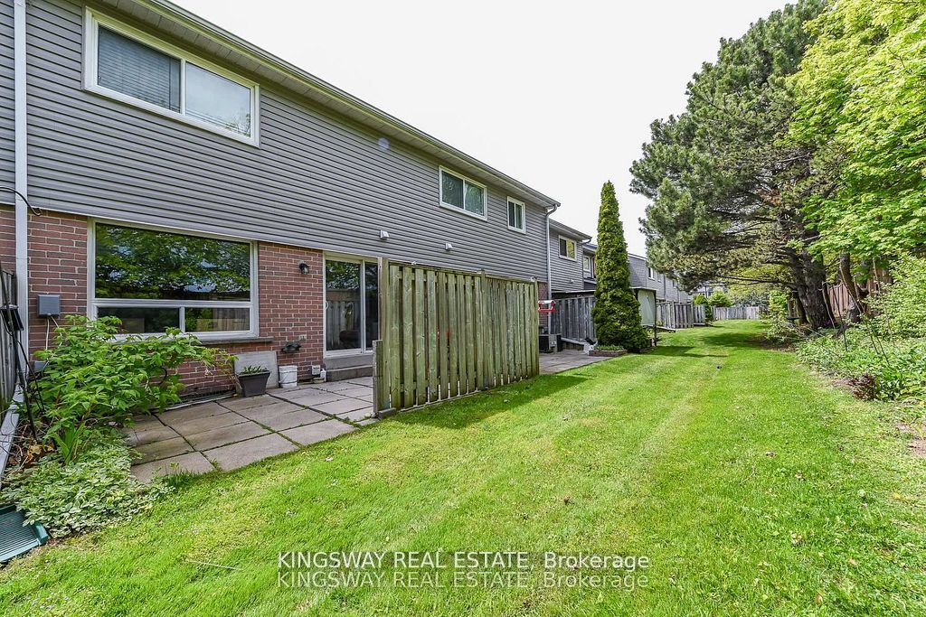3125 E FIFTH Line W 29, Mississauga, ON L5L 3S8