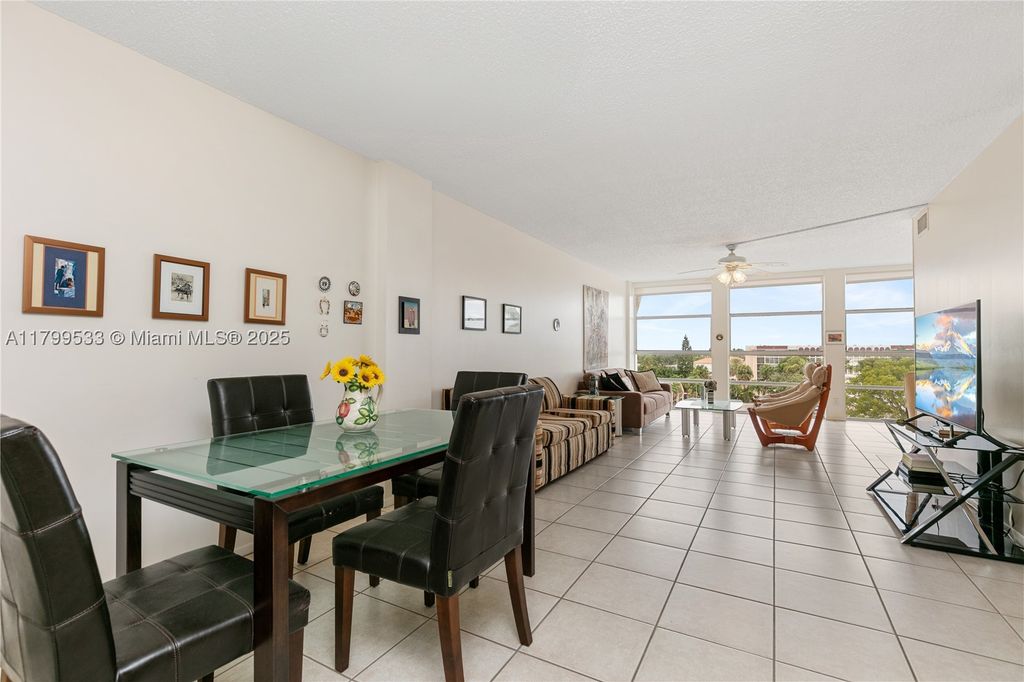 2000 Atlantic Shores Blvd 502, Hallandale Beach, FL 33009