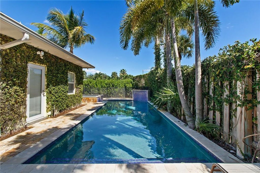 135 Wellesley Drive, Lake Worth Beach, FL 33460
