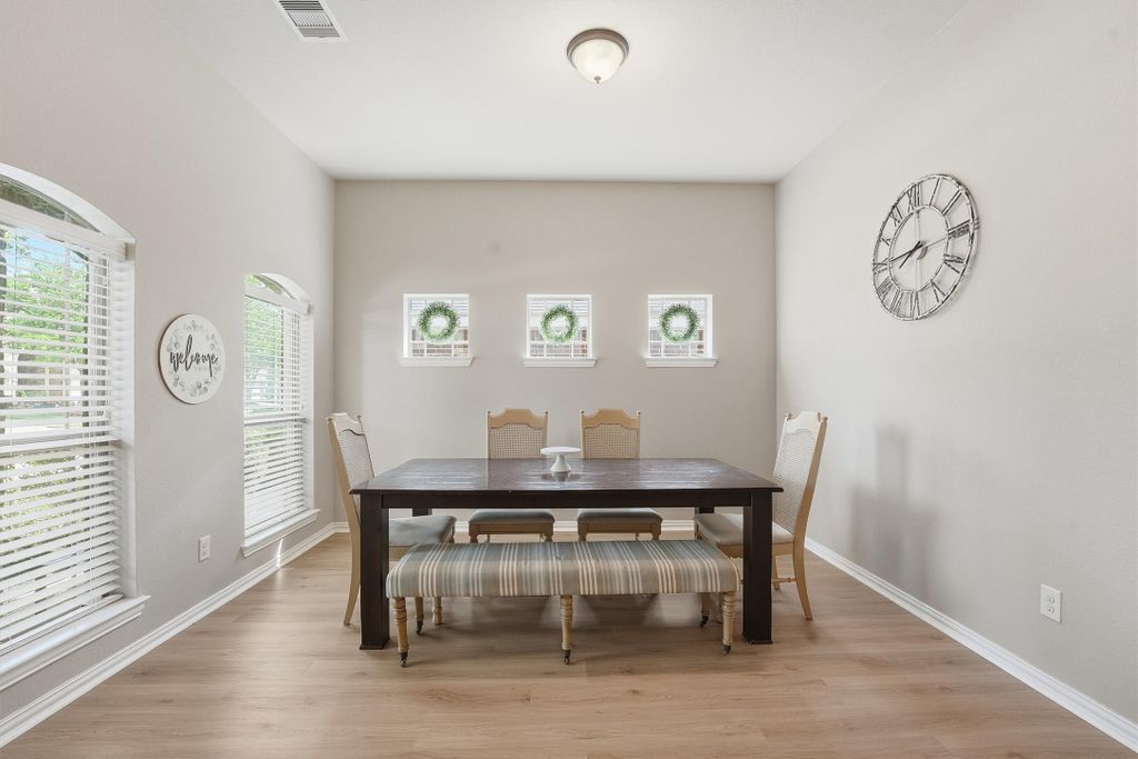 21357 Kings Guild Lane, Kingwood, TX 77339