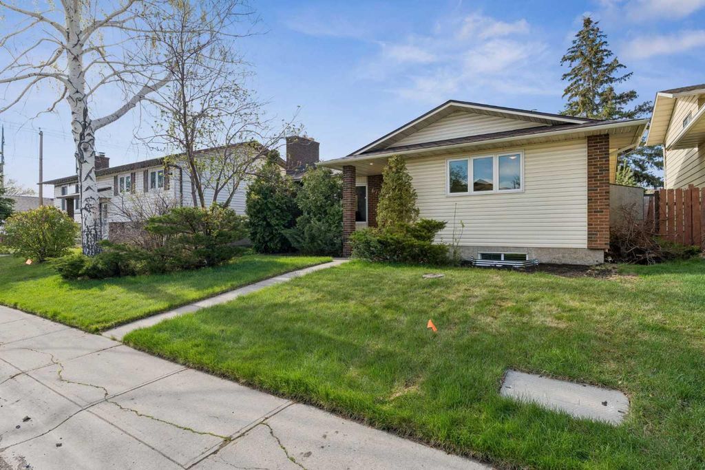 6751 34 Avenue NE, Calgary, AB T1Y 4M1