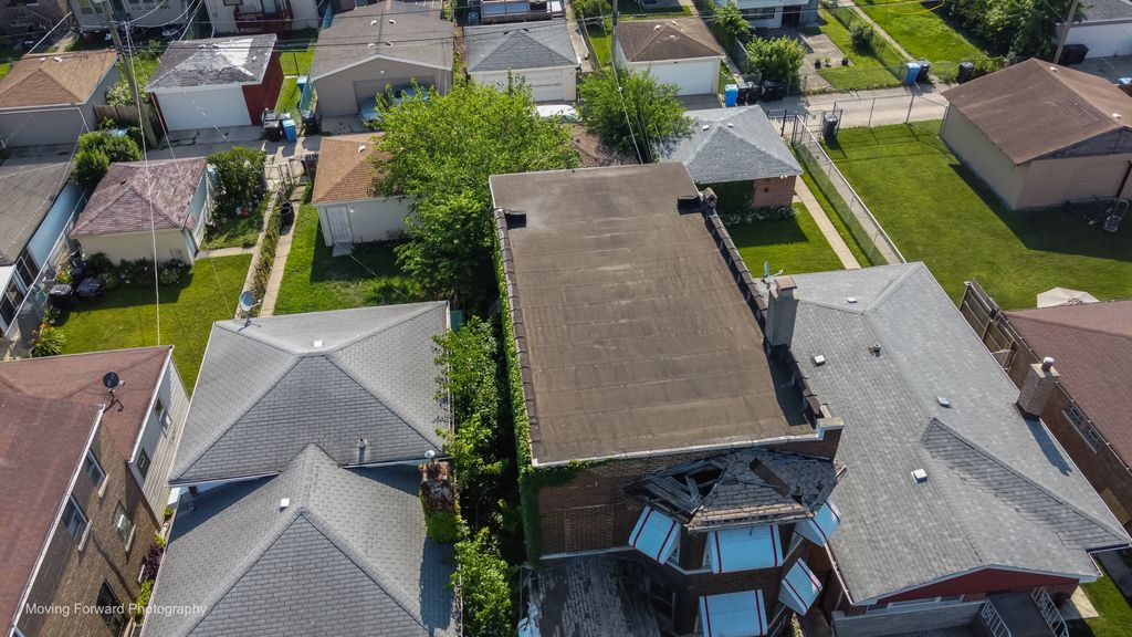 9737 S Prairie Avenue, Chicago, IL 60628