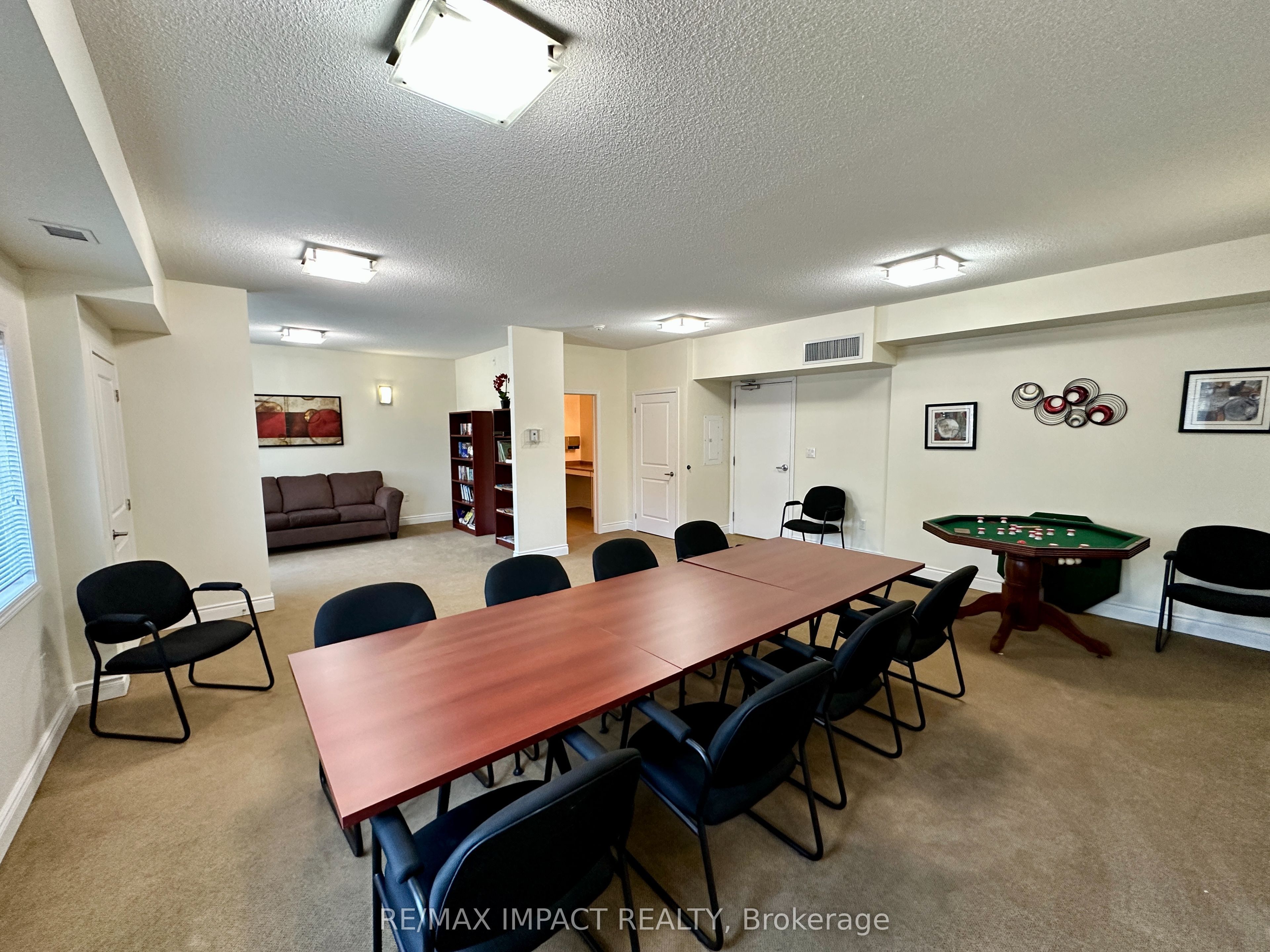 Sidney Unit #104, Clarington, ON L1C 0C6