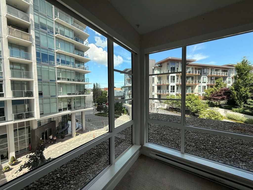 101 1768 Gilmore Avenue, Burnaby, BC V5C 0L4