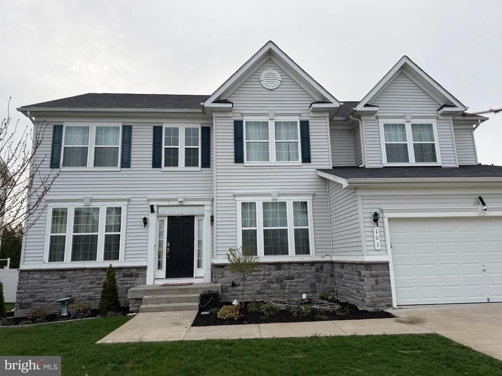 101 RADFORD CT