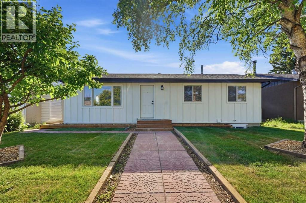 19 Mardale Crescent NE, Calgary, AB T2A 3V4