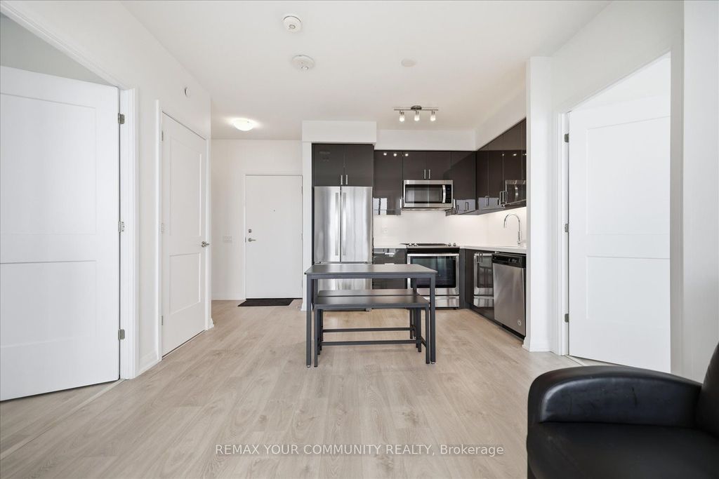 7895 Jane Street 2214, Vaughan, ON L4K 2M7
