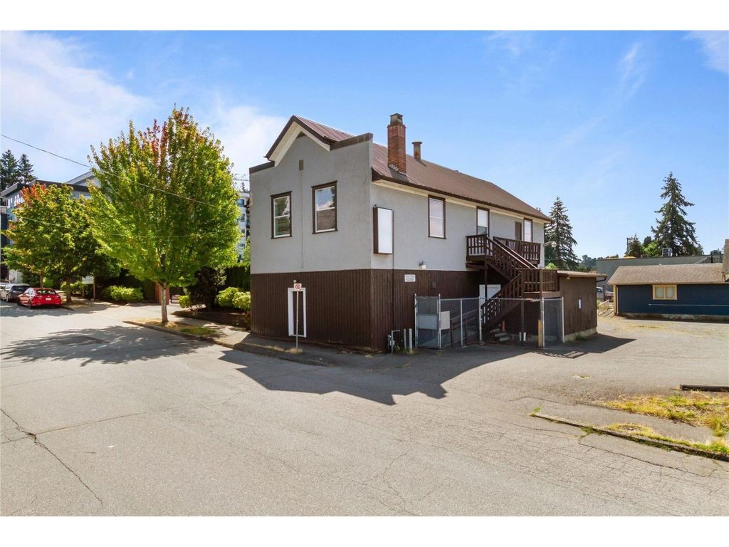 33860 Pine, Abbotsford, BC V2S 2P3