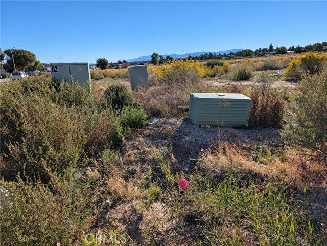 4435 Phelan, Phelan, CA 92371