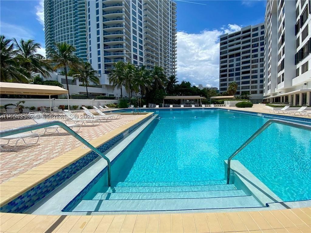 3505 S Ocean Dr 905, Hollywood, FL 33019