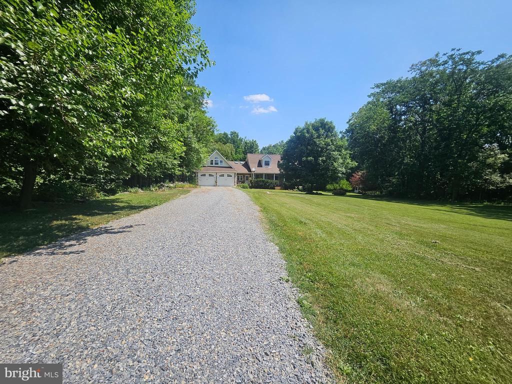 1918 Senseny RD, Berryville, VA 22611