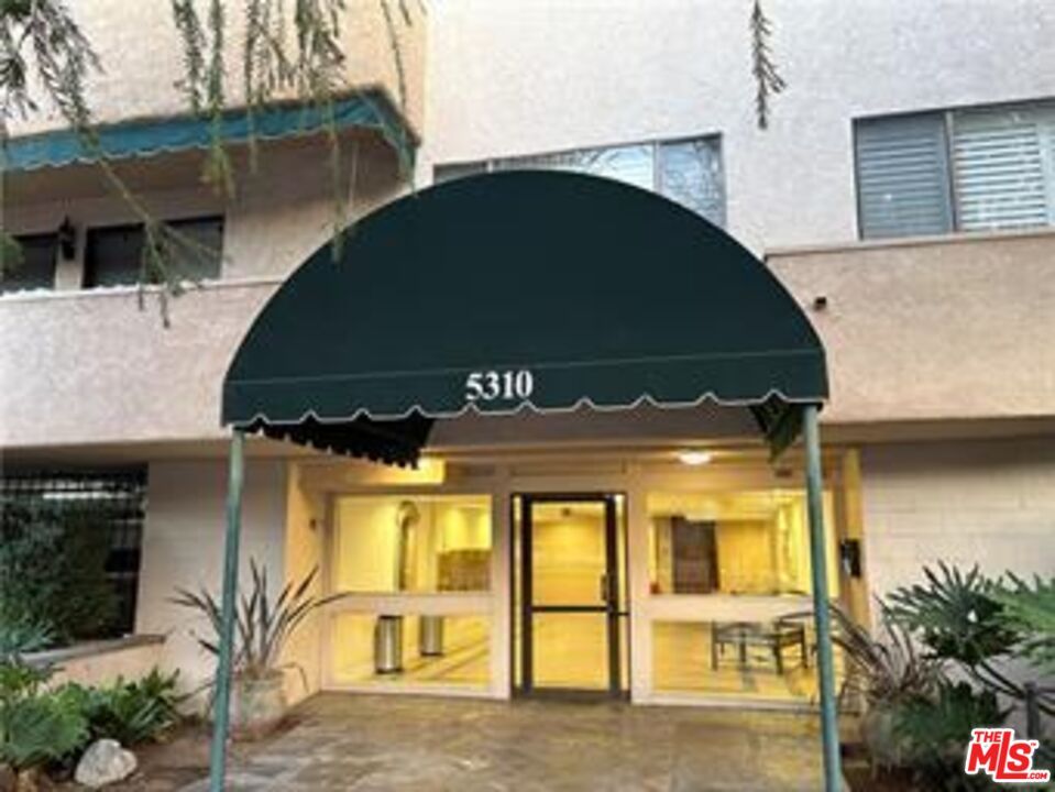 5310 Zelzah Ave, Encino, CA 91316