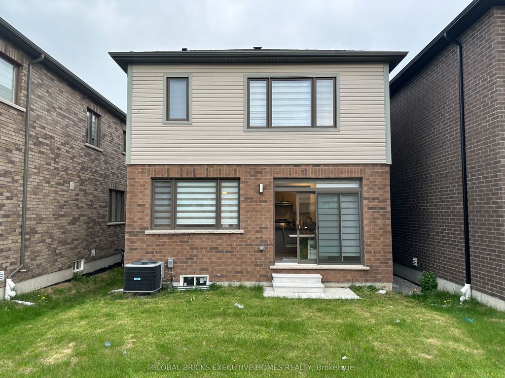 20 Blacklock Street, Cambridge, ON N1S 0E2