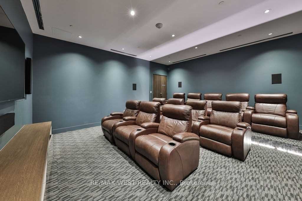 3975 Grand Park Drive 1502, Mississauga, ON L5B 4M6