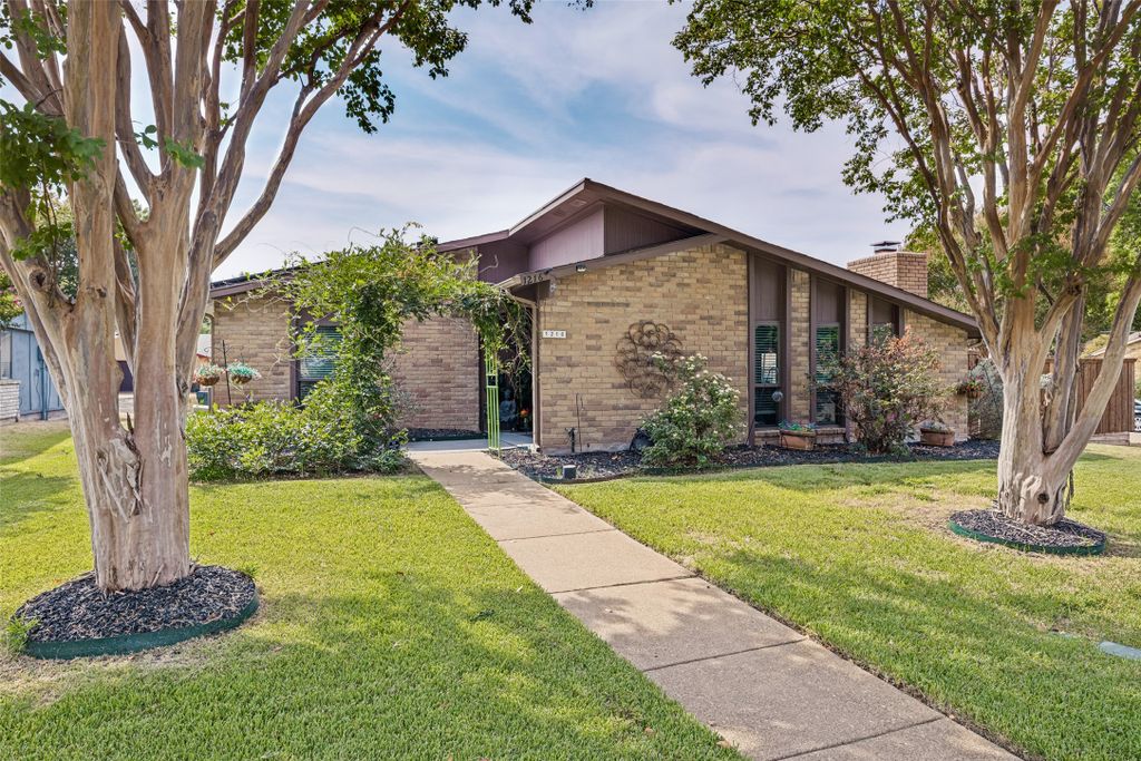 1216 Lombardy, Plano, TX 75023