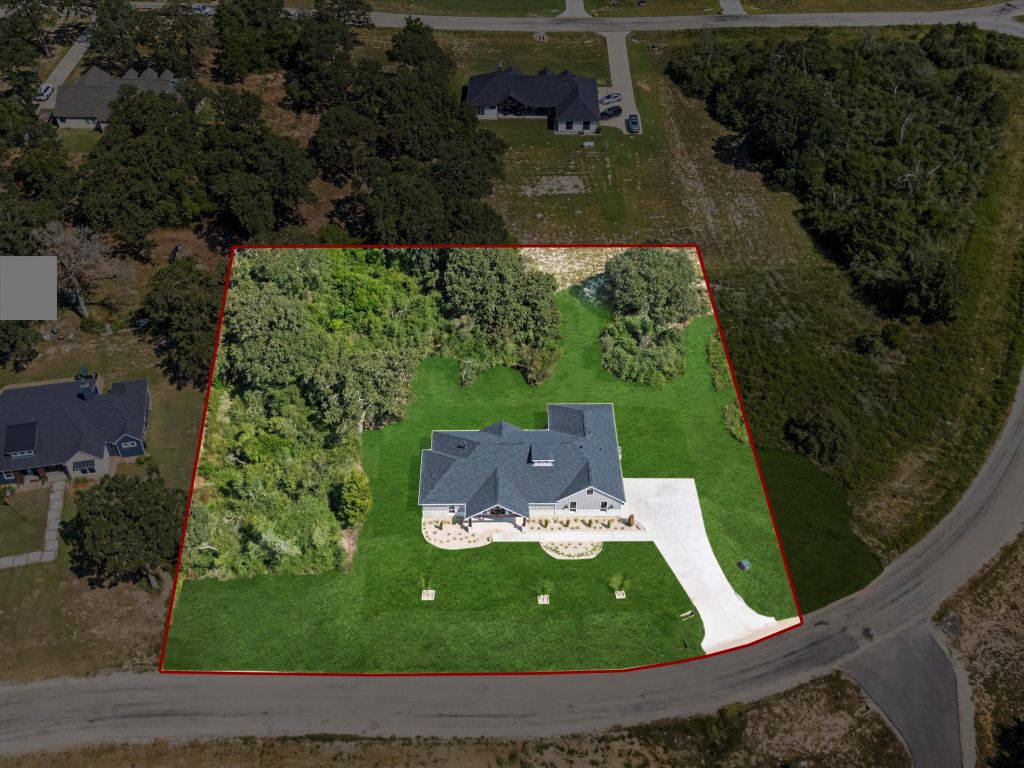 413 S Garrett Circle, Bellville, TX 77418