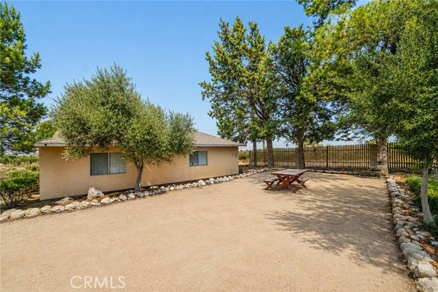 10200 Johnson Unit #36, Phelan, CA 92371