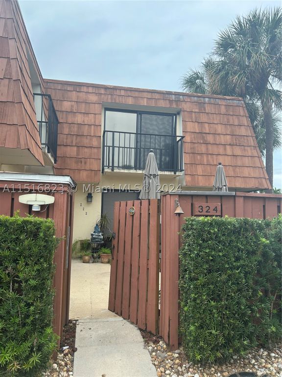 324 Live Oak Ln 324, Boynton Beach, FL 33436