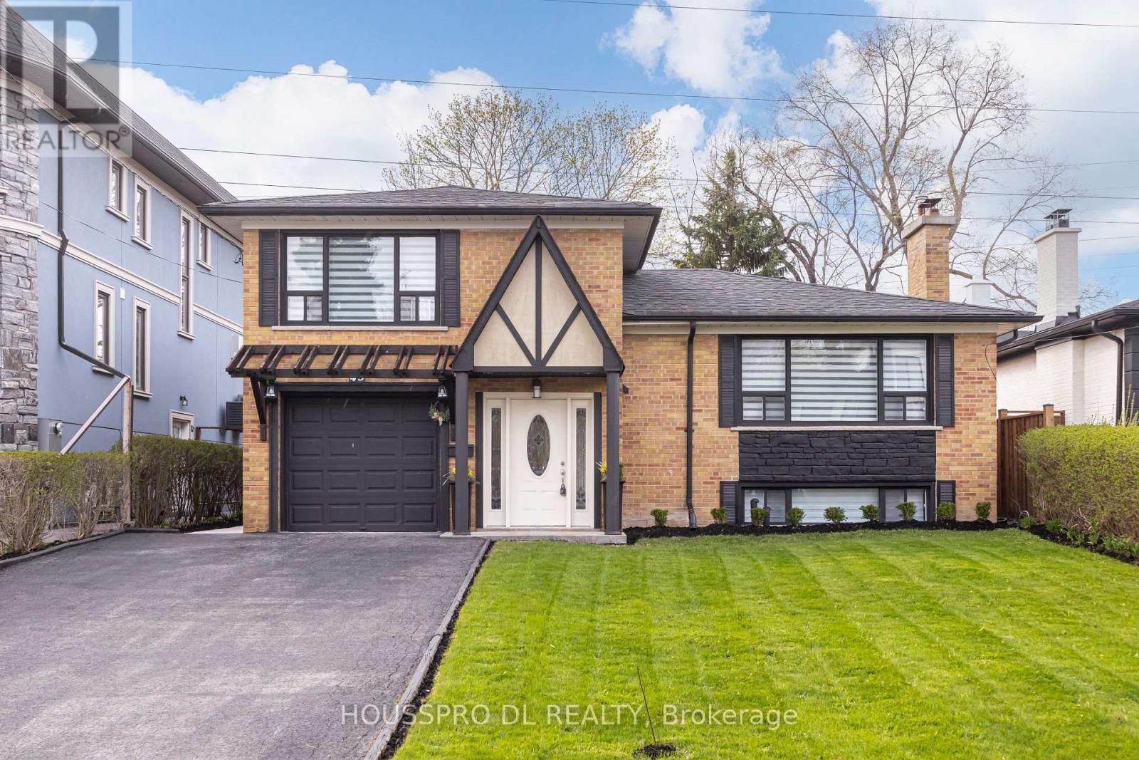 49 Bowerbank Toronto (Newtonbrook East), Ontario M2M1Z9