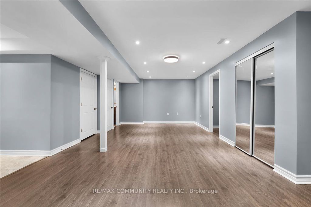 461 Rougewalk Drive, Pickering, ON L1X 0A1