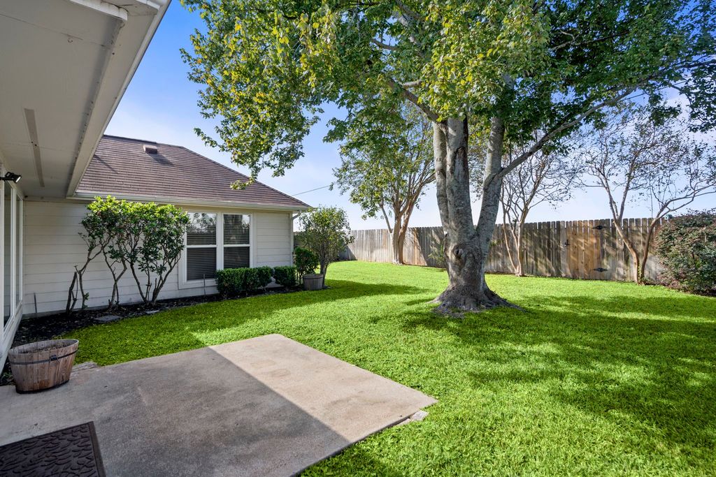 6231 Pleasant Stream Drive, Katy, TX 77449