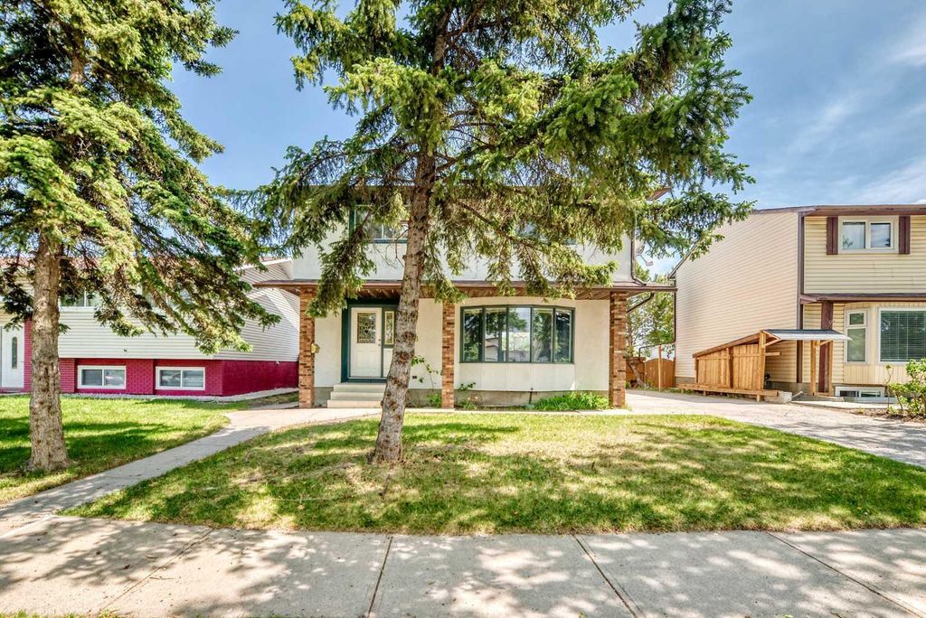 4308 55 Street NE, Calgary, AB T1Y 4B7