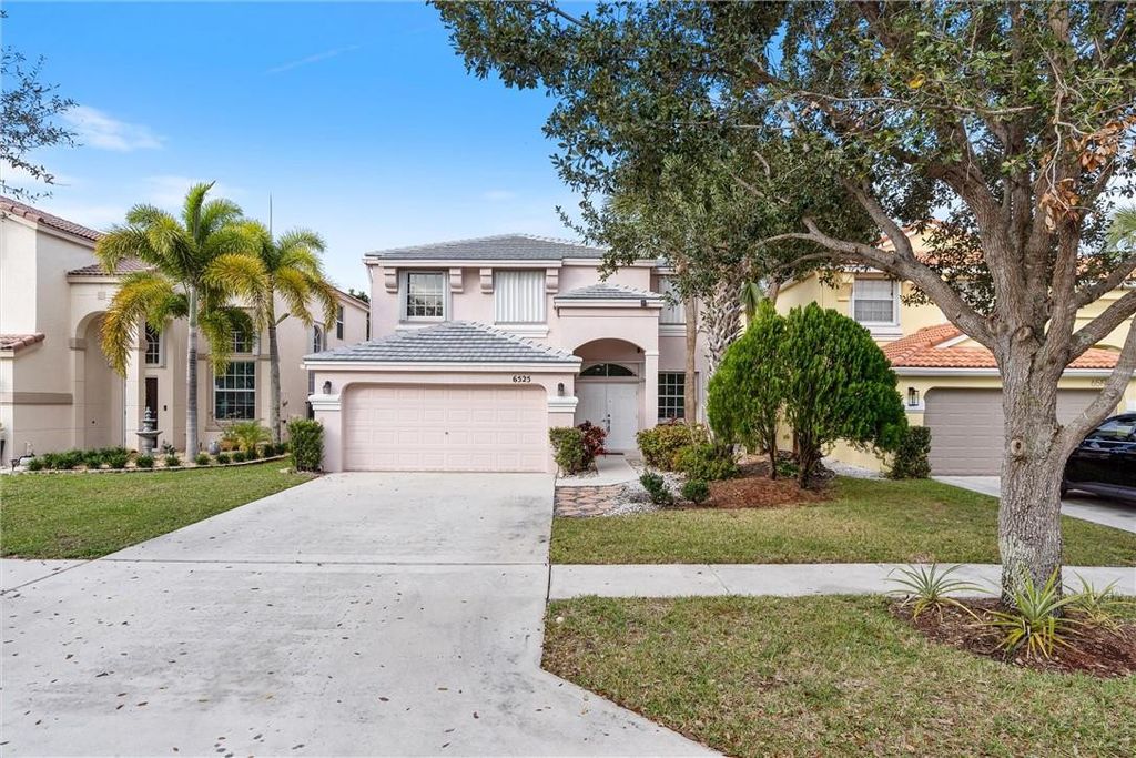 6525 Columbia Avenue, Lake Worth, FL 33467