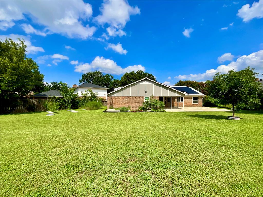 3705 Cobblestone, Bedford, TX 76021