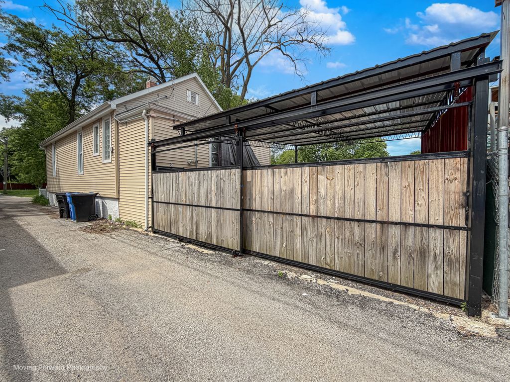1016 W 57th Street, Chicago, IL 60621