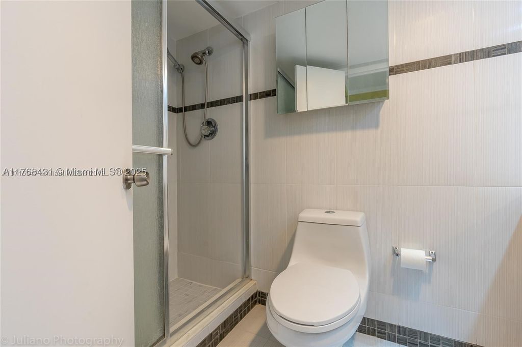 251 174th St 1917, Sunny Isles Beach, FL 33160