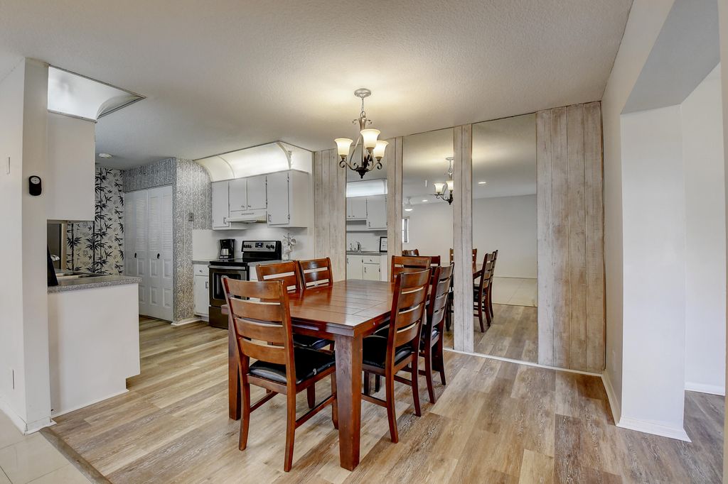 14452 Campanelli Drive, Delray Beach, FL 33484