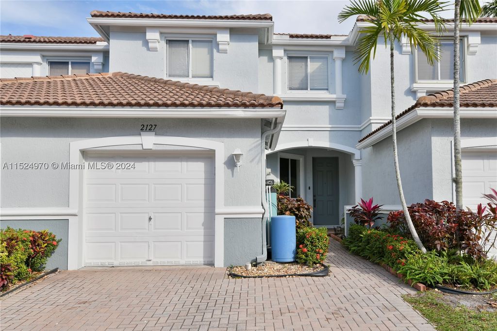 2127 Oakmont Dr, Riviera Beach, FL 33404